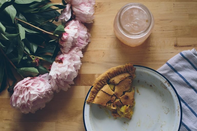 Grandma Toto’s Rhubarb Pie (aka the best pie in the history of the universe)